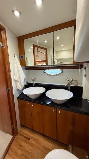 Sunseeker Manhattan 66