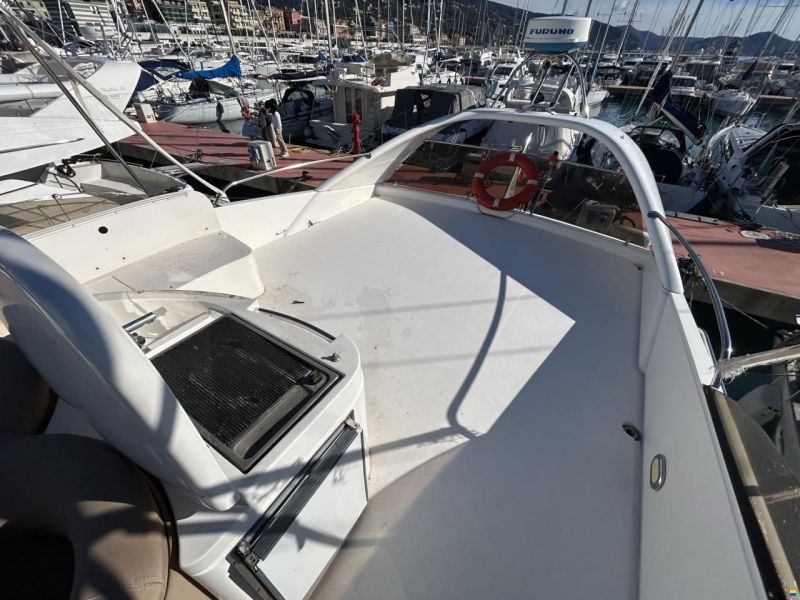 Fairline SQUADRON 55