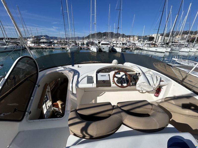 Fairline SQUADRON 55