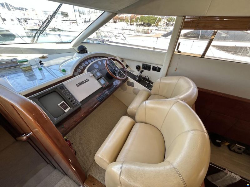 Fairline SQUADRON 55