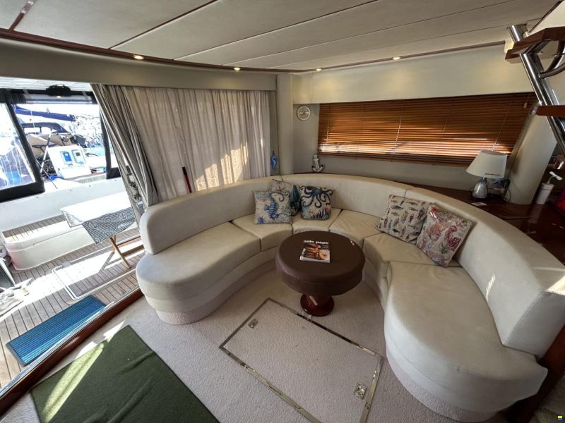 Fairline SQUADRON 55