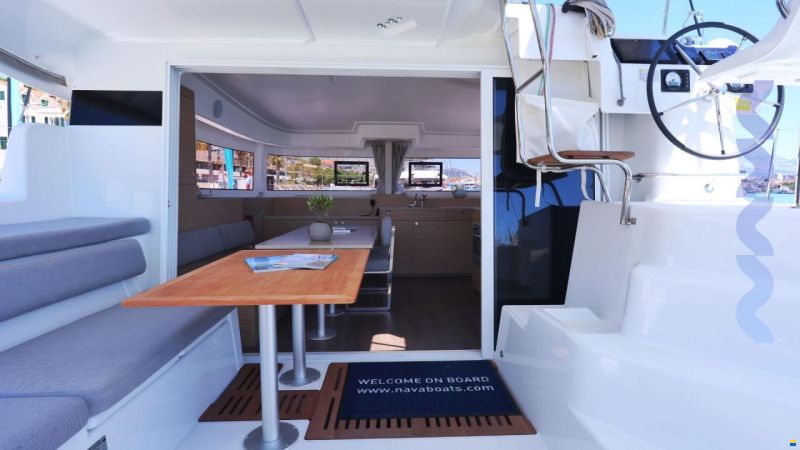 Lagoon 38