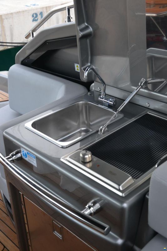 Cranchi M44 HT