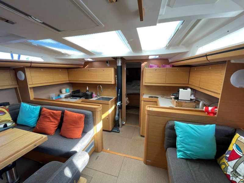 Dufour 512 Large