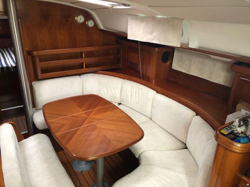 Beneteau OCEANIS 411