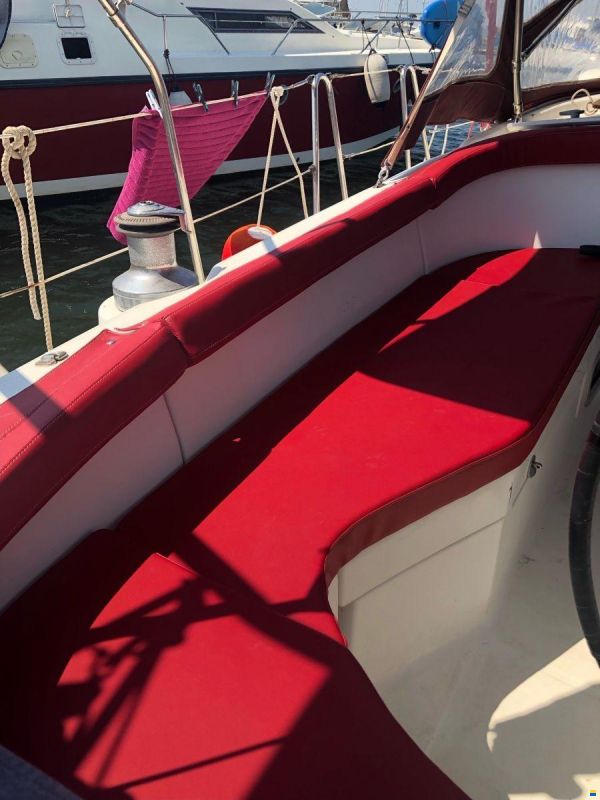 Beneteau OCEANIS 411
