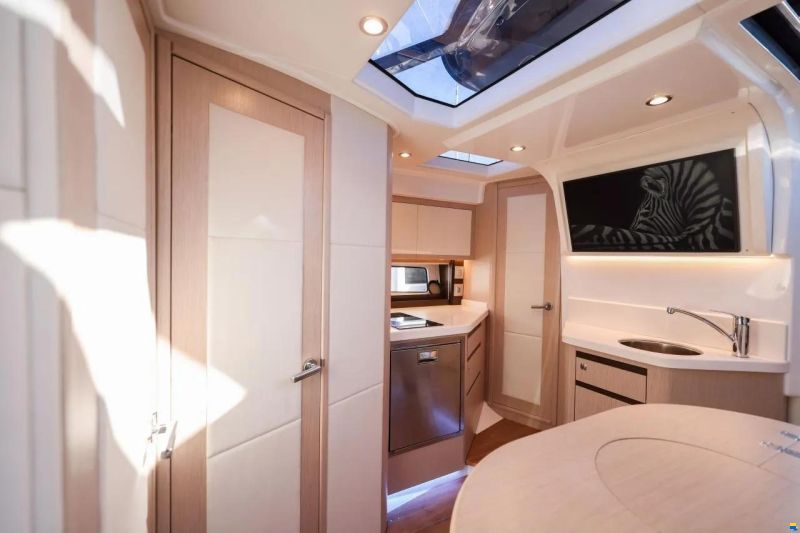 Focus Motor Yacht Power 36