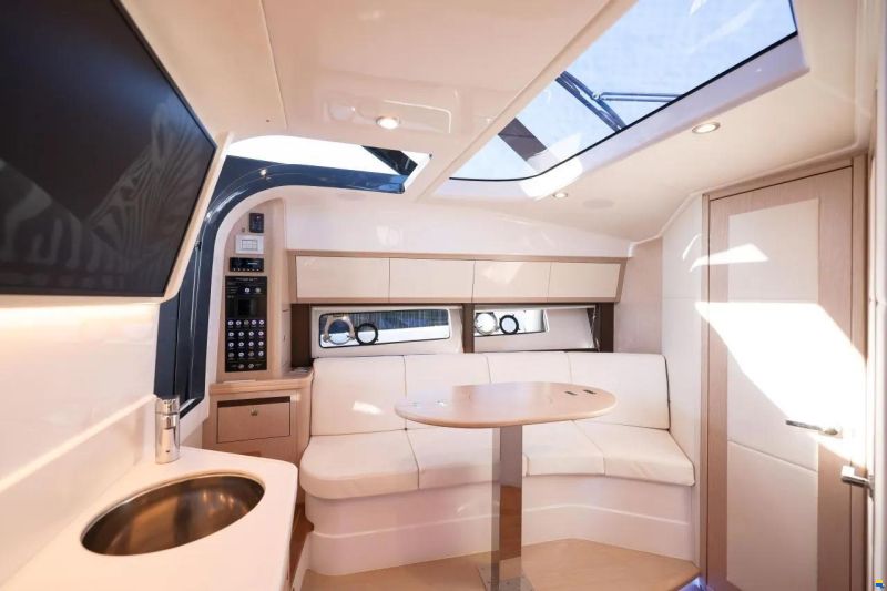 Focus Motor Yacht Power 36