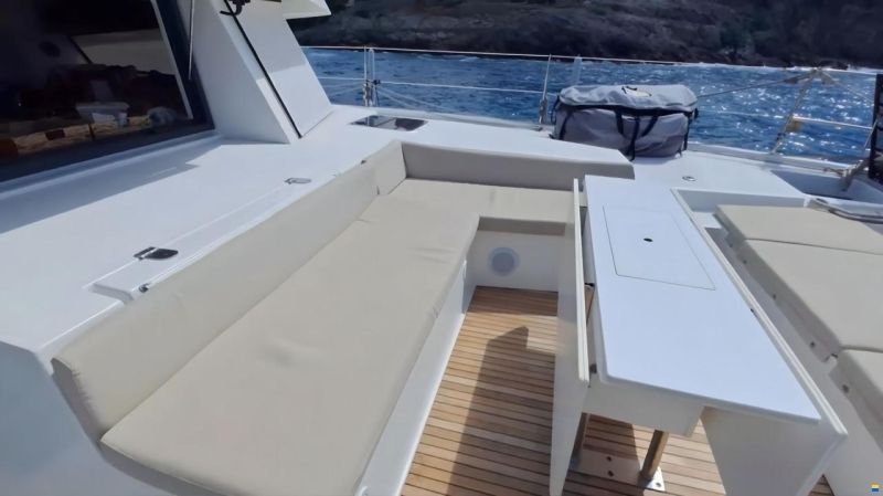 Chantier Catana Bali 5.4