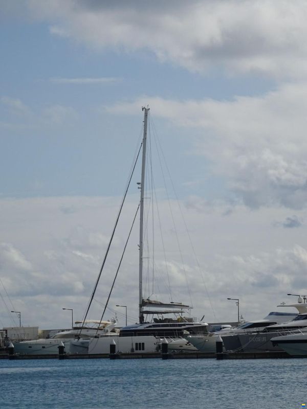 Chantier Catana Bali 5.4
