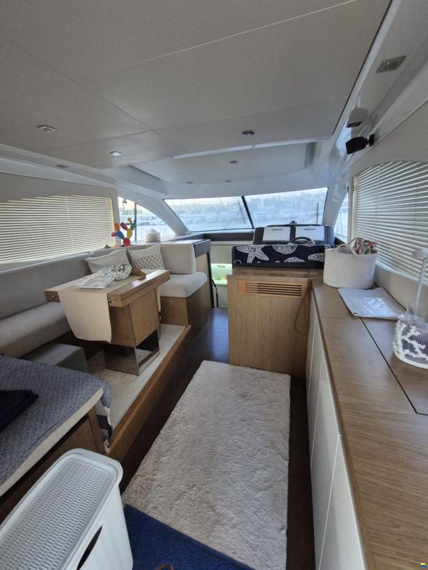 Beneteau 49 GT Flybridge