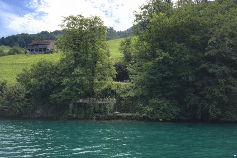 Motorboots-Unterstand am Vierwaldstätter