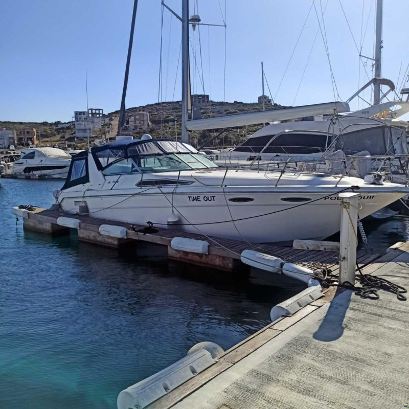 Sea Ray 350 Express Cruiser