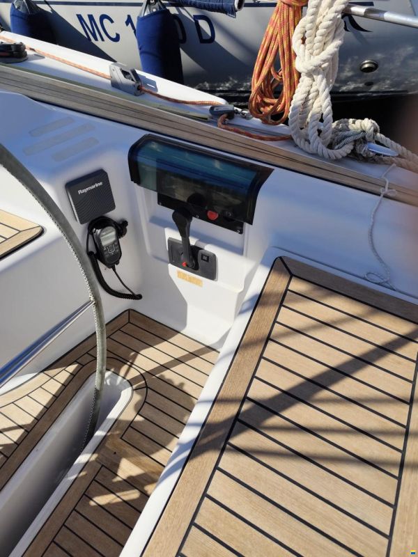 Dehler 39