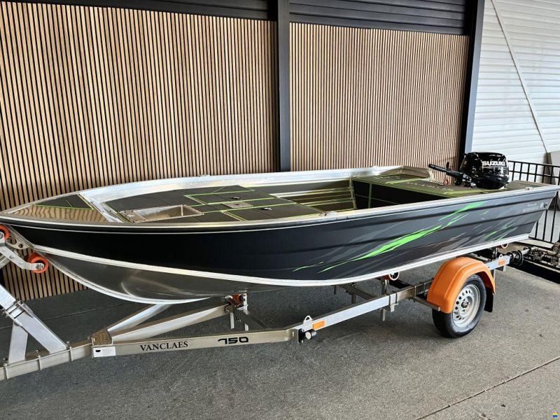 Kerman M428 visboot
