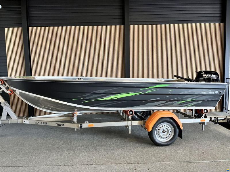Kerman M428 visboot