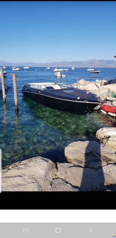 Four Winns Liberator 221