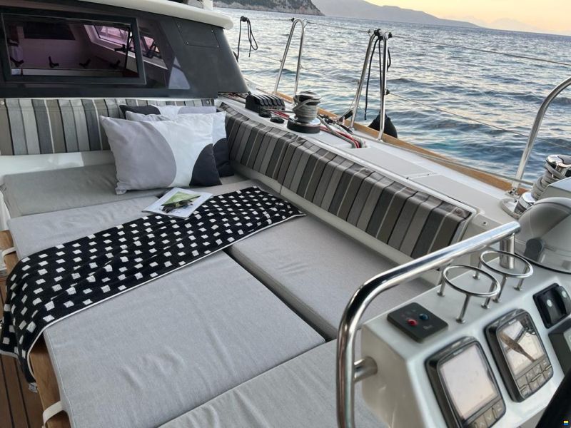Beneteau Sense 50