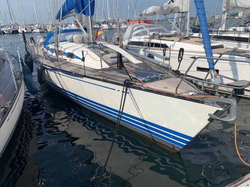 X-Yachts 442