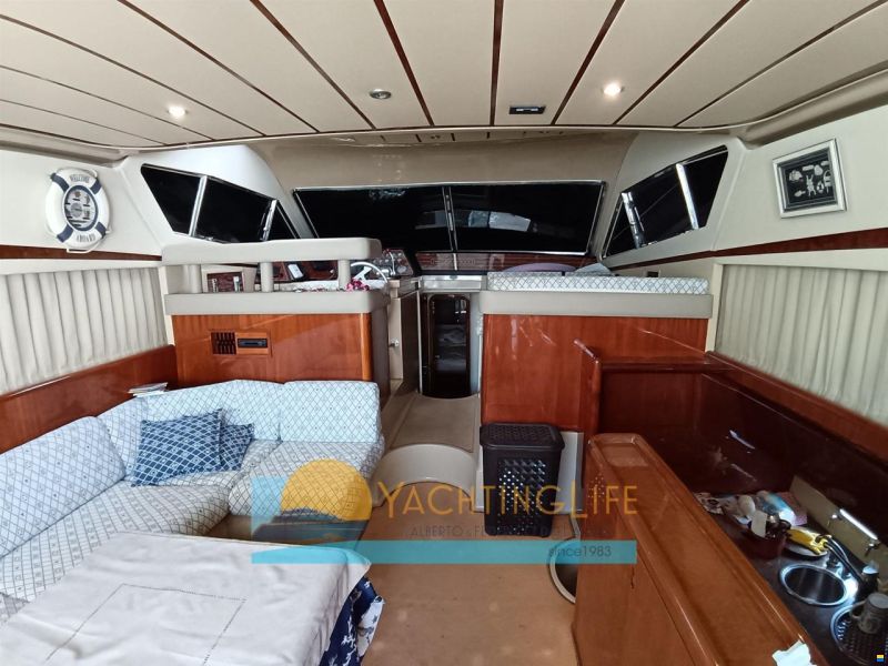 Ferretti 150