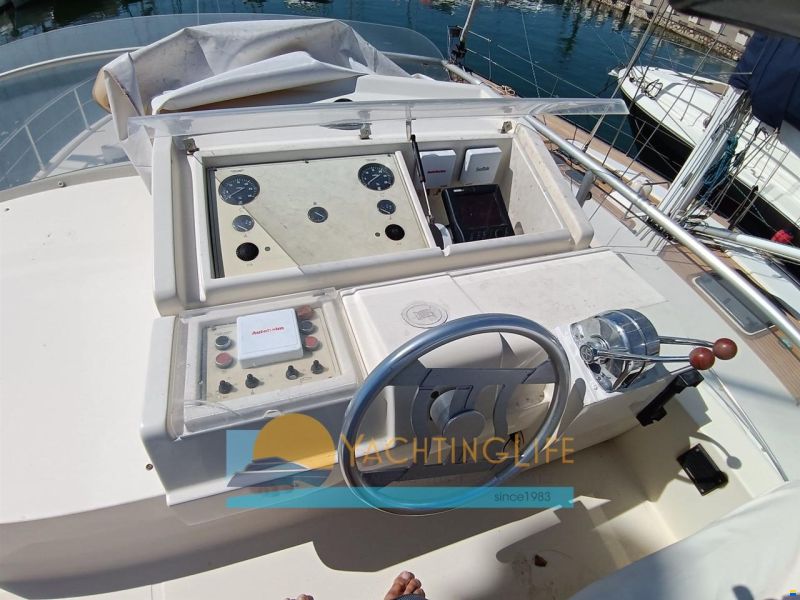 Ferretti 150