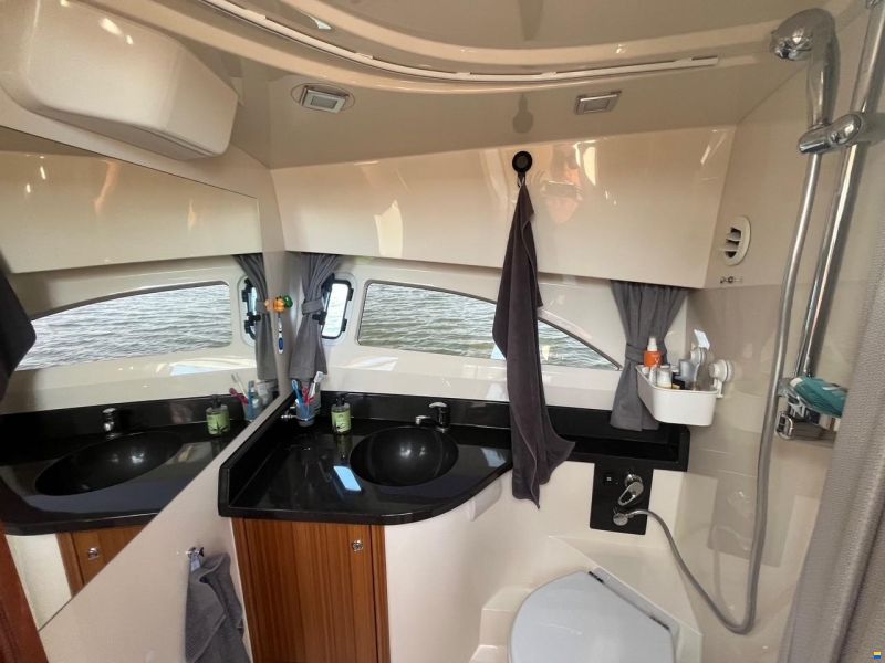 Marex 310 Sun Cruiser