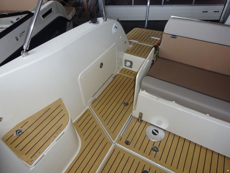 Quicksilver Activ 805 Weekend