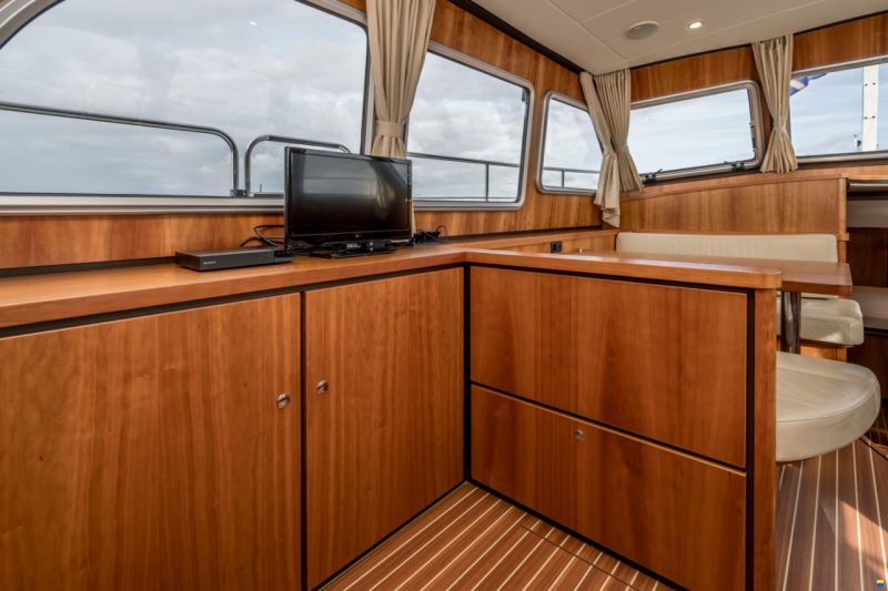 Linssen Grand Sturdy 40.9 AC