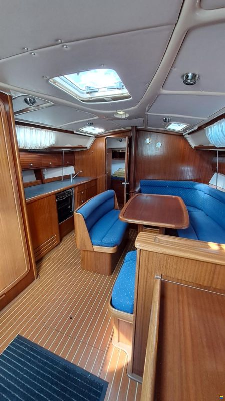 Bavaria 38