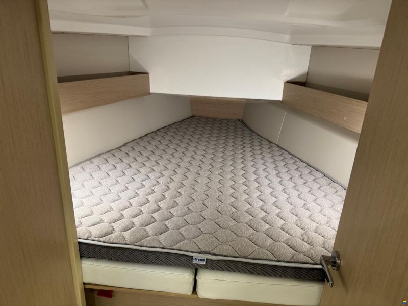 Beneteau Oceanis 30.1