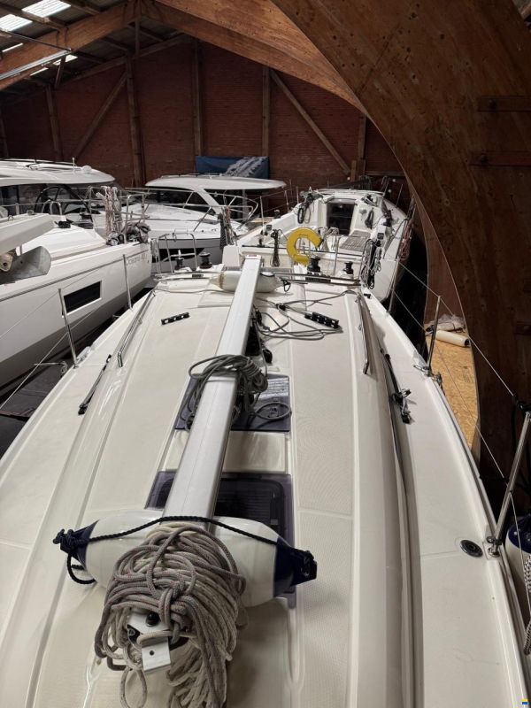 Beneteau Oceanis 30.1
