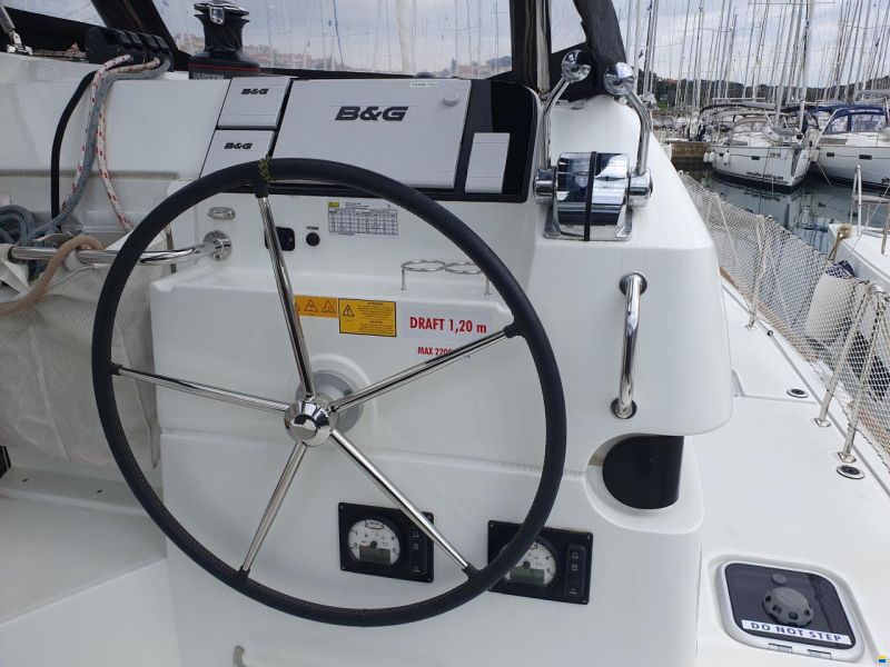Lagoon 40