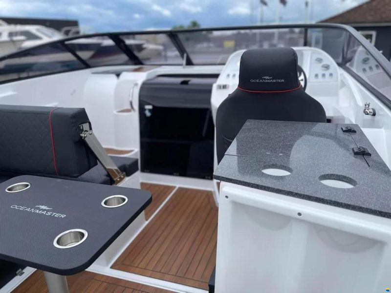 Ocean Master (PL) Admiral Ocean Master 680DC