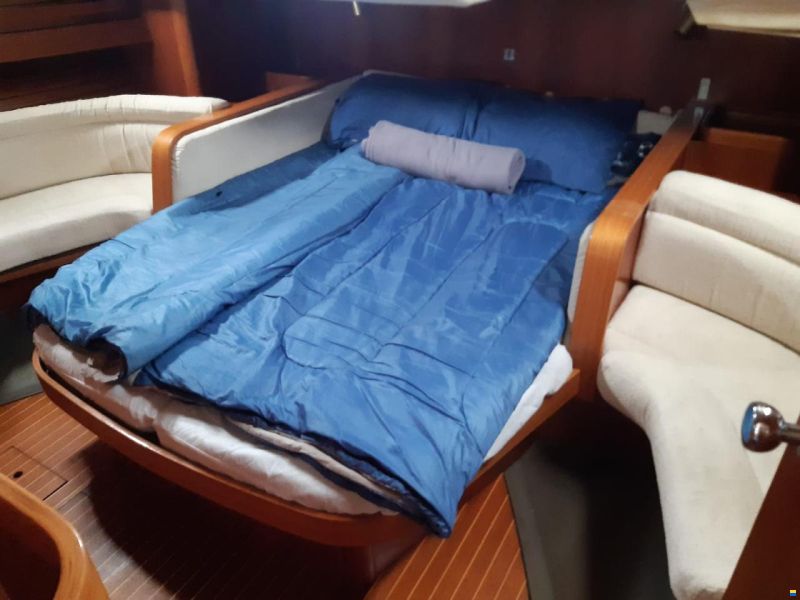 Grand Soleil 52