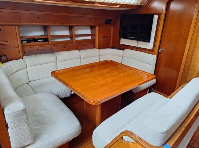 Grand Soleil 52