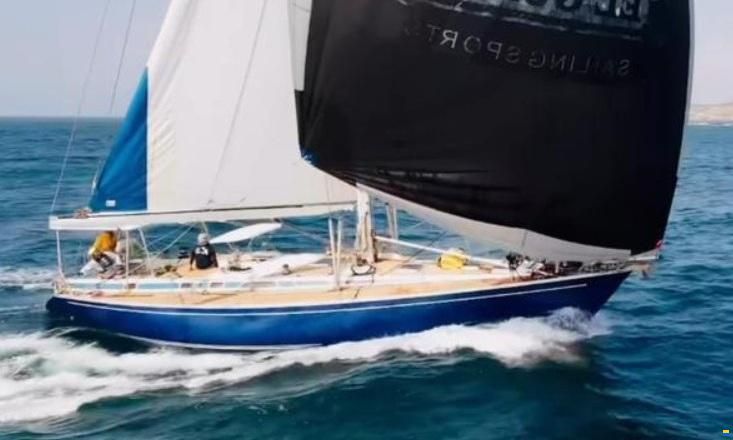 Grand Soleil 52