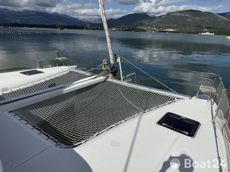 Lagoon 400