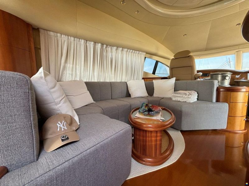 Azimut AZ 68 Fly