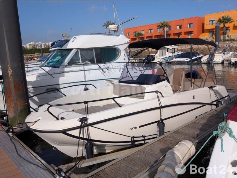 Quicksilver Activ 605 Open