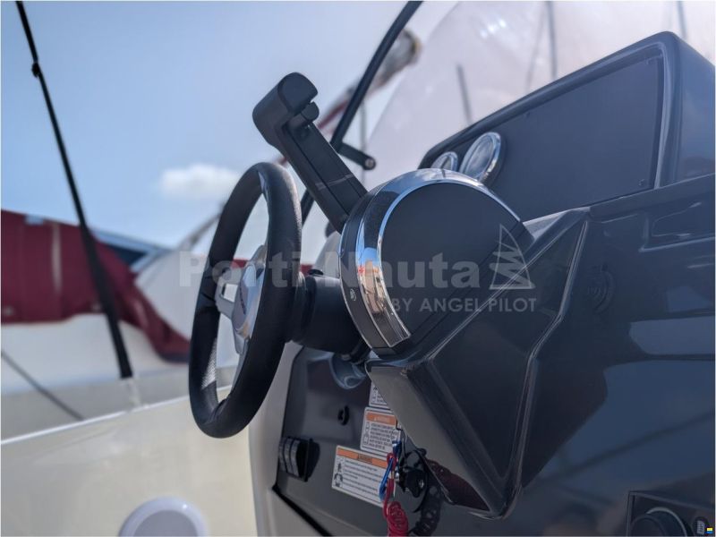 Quicksilver Activ 605 Open