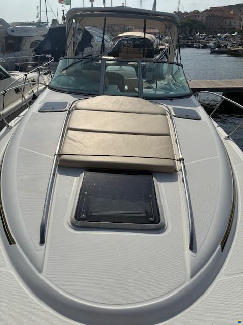 Chaparral 310 Signature