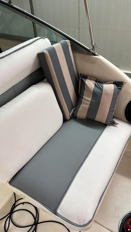 Sea Ray Sundancer 270