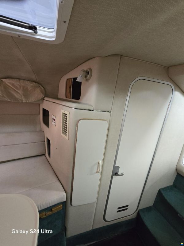Sea Ray Sundancer 270