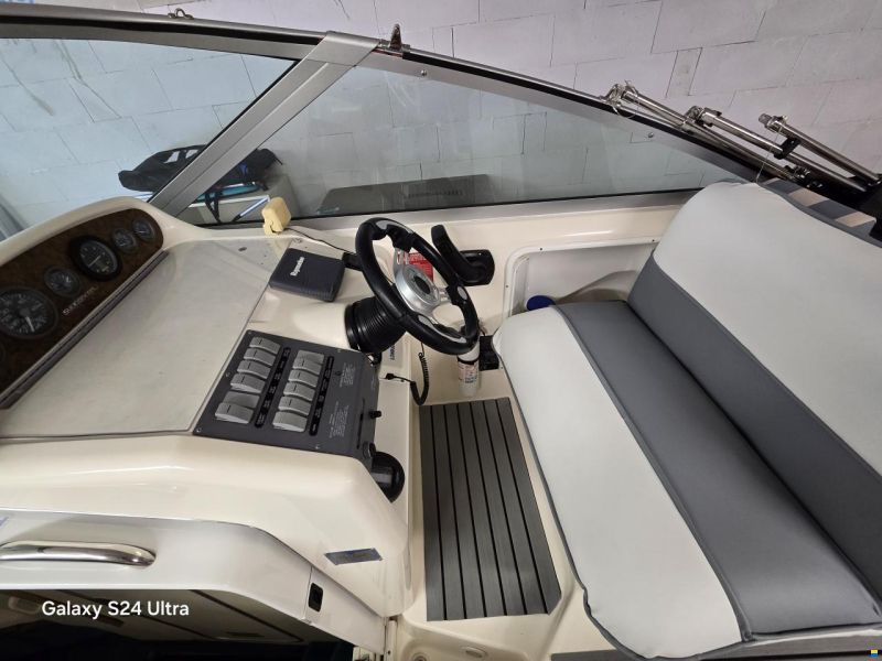 Sea Ray Sundancer 270