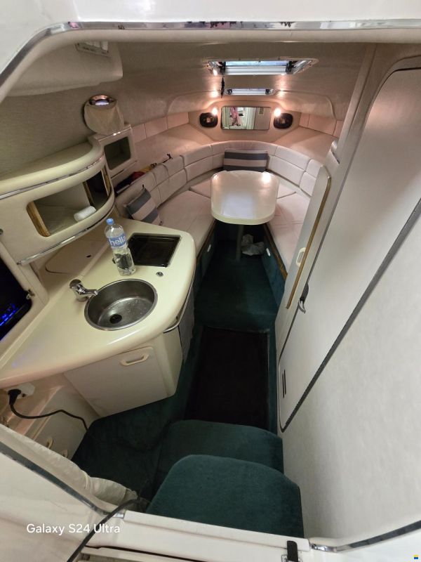Sea Ray Sundancer 270