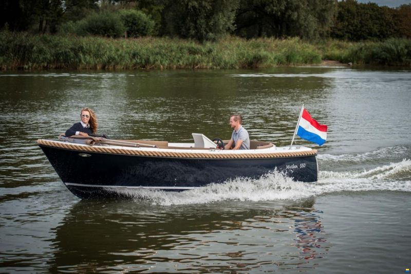 Maxima 550