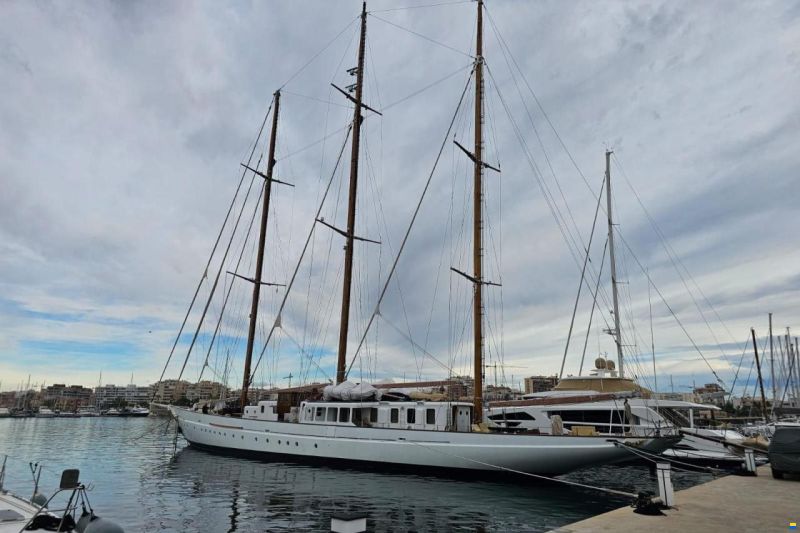 De Vries Lentsch Three Mast Schooner