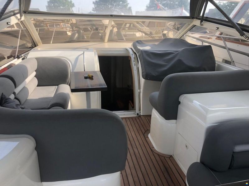 Princess V42