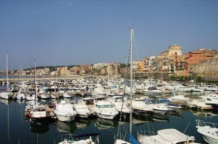 Posto barca 15 M - Marina di Nettuno
