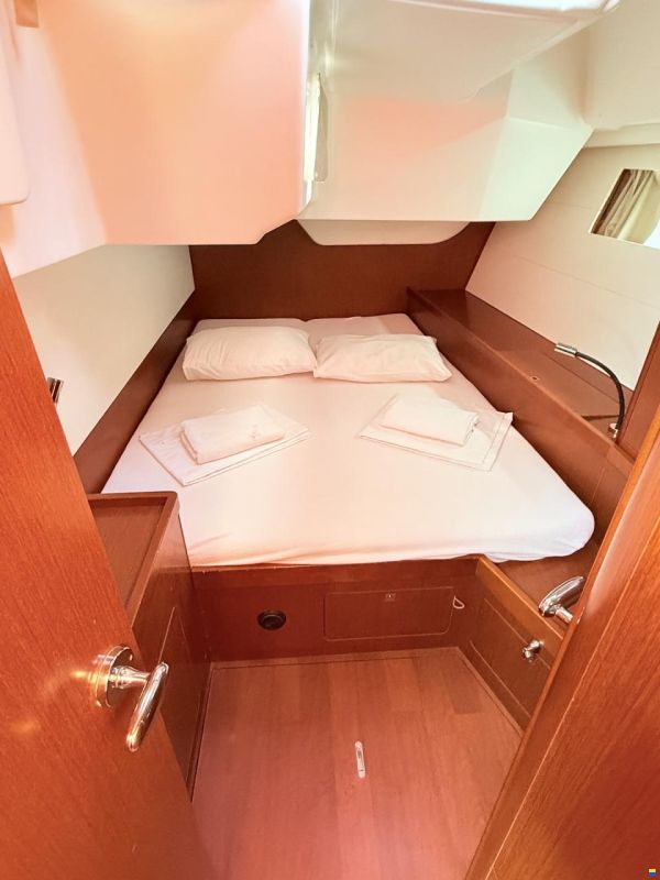 Beneteau Oceanis 48